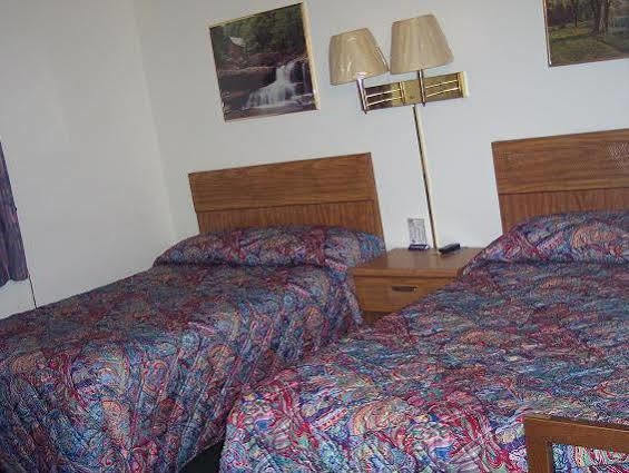 Economy Inn 凯迪拉克 外观 照片